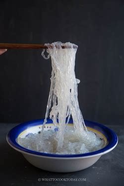 How to Make Glass Noodles from Scratch: A Culinary Journey into Transparency and Texture